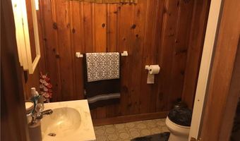 52 Kalmer Rd, Warwick, RI 02886