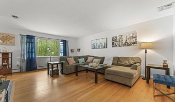 27 Adams Rd, Bloomfield, CT 06002