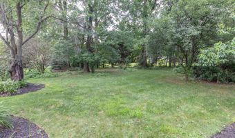 937 CALEDONIA St, Philadelphia, PA 19128