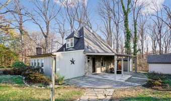 6022 VALLEY VIEW Dr, Alexandria, VA 22310