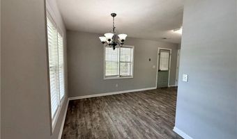 1010 DEKALB St, Auburn, AL 36830