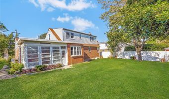 63 I U Willets Rd, Albertson, NY 11507