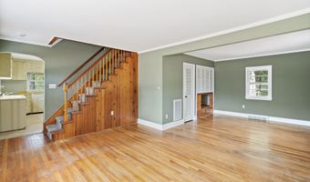200 Burr Ext St, Barnegat, NJ 08005