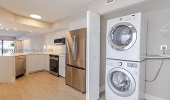 3525 Magellan Cir 626, Aventura, FL 33180