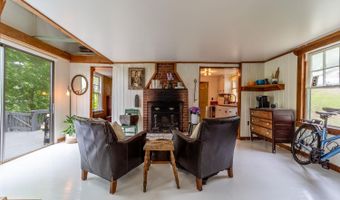 26 Don Gerry Rd, Bristol, NH 03222