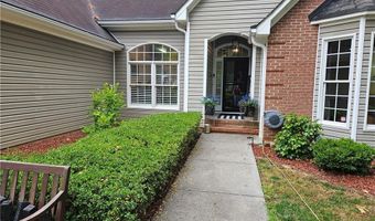 121 Roxbury Ct, Advance, NC 27006