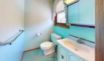 406 Giles Pl, Albert Lea, MN 56007