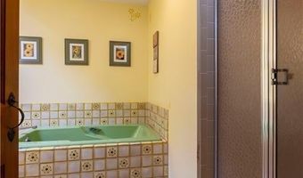 71 Phillips Ln, Glocester, RI 02814