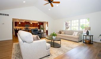 1653 St Rt 60, Ashland, OH 44805
