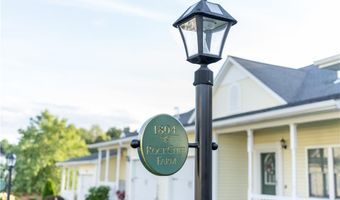 40 Old Louisquisset Pike 1804, North Smithfield, RI 02896