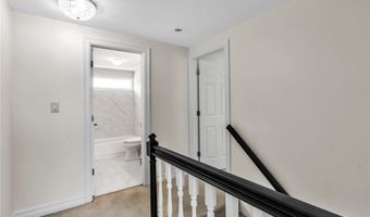 10 San Mateo Ct, Amherst, NY 14051