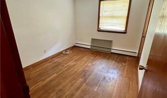 103 Windsor Park Dr, Coventry, RI 02816