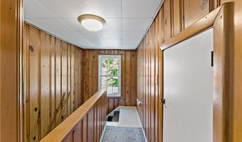 122 Strawberry Aly, Aliquippa, PA 15001