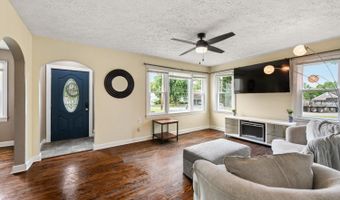602 Ridge Ave, Aurora, IN 47001