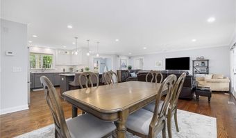 80 Douglas Dr, North Kingstown, RI 02874
