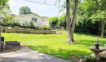 316 Lakeside Dr, Ballwin, MO 63021