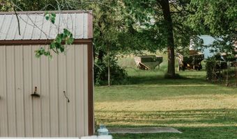 502 Bunch Ave, Ava, MO 65608