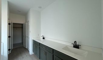 186 Peeps Ct, Adkins, TX 78101