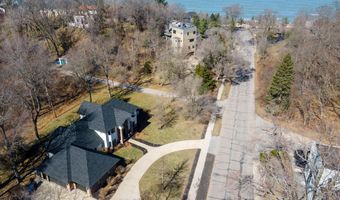 12 S Broadway, Beverly Shores, IN 46301