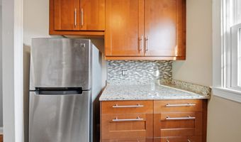 26 S OLD GLEBE Rd 203-B, Arlington, VA 22204