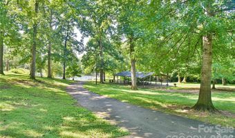 64 Arthur Rd, Asheville, NC 28806