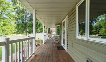 901 Geneva Dr, Alexandria, MN 56308