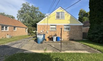 112 S Iowa Ave, Addison, IL 60101