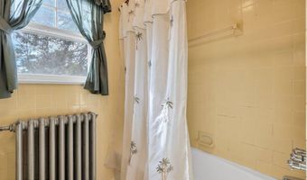 501 Cable Ave, Beachwood, NJ 08722