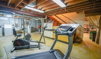 5306 Arapahoe Ln, Madison, WI 53704