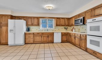 7910 Academy Trl NE, Albuquerque, NM 87109