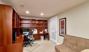 259 Meadowbrook Country Club Est, Ballwin, MO 63011