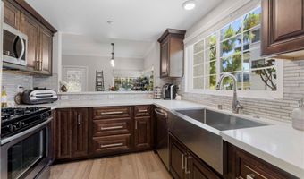 16470 Avenida Venusto B, San Diego, CA 92128