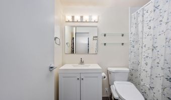 4141 N HENDERSON Rd 702, Arlington, VA 22203