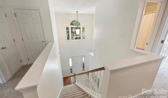 1912 Dearmon Dr, Charlotte, NC 28205