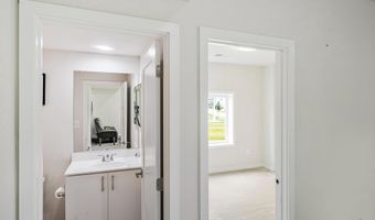 25038 WOODLAND IRIS Dr, Aldie, VA 20105