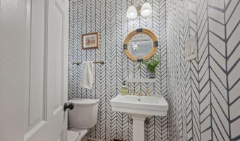 4706 JAMESTOWN Rd, Bethesda, MD 20816