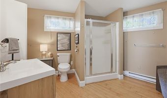 213 Seaside Dr, Jamestown, RI 02835