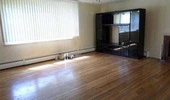 7 Craigmore Rd, Bloomfield, CT 06002