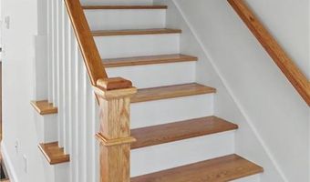 18 Tacoma St, Cranston, RI 02920