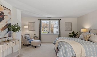 5 Westside Dr, Acton, MA 01720