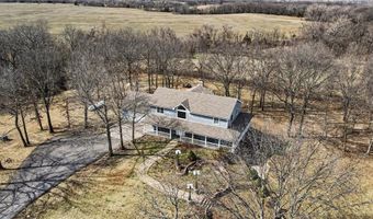 17251 Hollingsworth Rd, Basehor, KS 66007