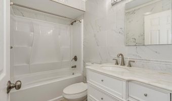 223 Cherokee Rd, Andover, NJ 07848