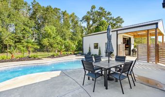 1090 Sandy Ln, Arnaudville, LA 70512