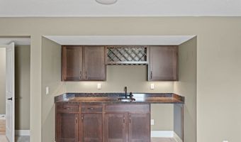 316 34th St SE, Altoona, IA 50009