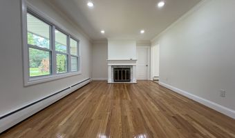 52 Sylvan St, Avon, CT 06001