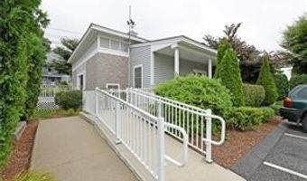 200 Roger Williams Ave 409, East Providence, RI 02916