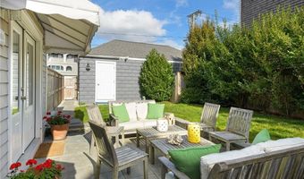 604 Thames & 4 Dixon St, Newport, RI 02840