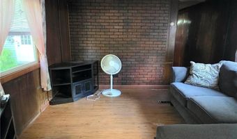 23 WOODRIDGE Dr, Burrillville, RI 02839