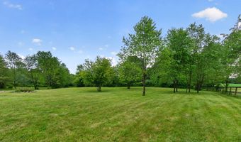 15510 Davis Dr, Addison, MI 49220