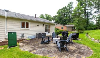 8217 CINDY Ln, Bethesda, MD 20817